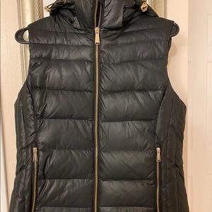 Black Michael kors vest, size medium, gold zippers